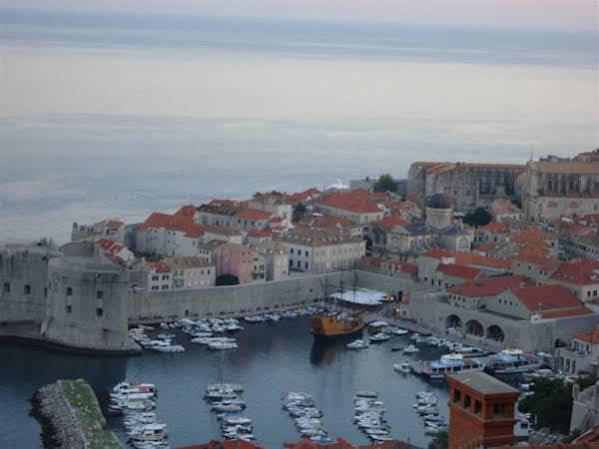 Peric Guest house